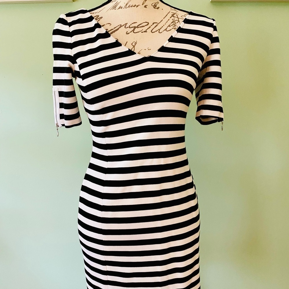 Banana Republic Striped Bodycon Midi Dress - Picture 2 of 9